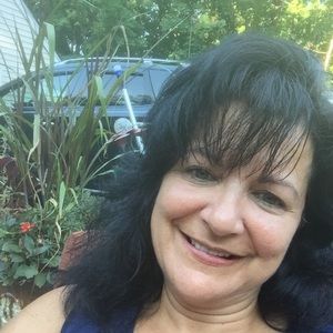 Meet your Posher, Pamela